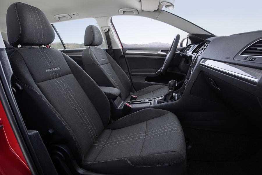  Volkswagen Golf Alltrack 2014 года  (фото 25 из 30)
